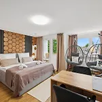 Schwarzwald-oase Mit Balkon Und Parkplatz Baiersbronn